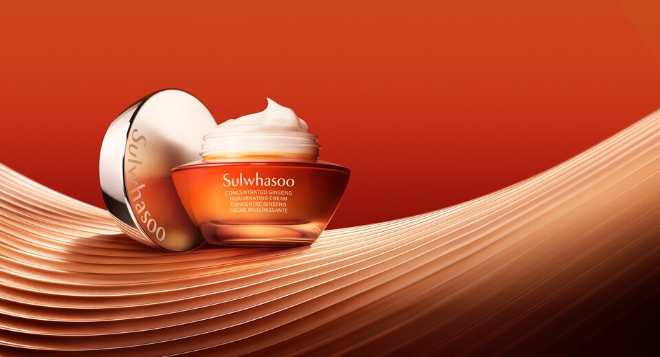 [사진제공=설화수 / 설화수 자음생크림 글로벌 캠페인_자음생크림 연출 이미지]