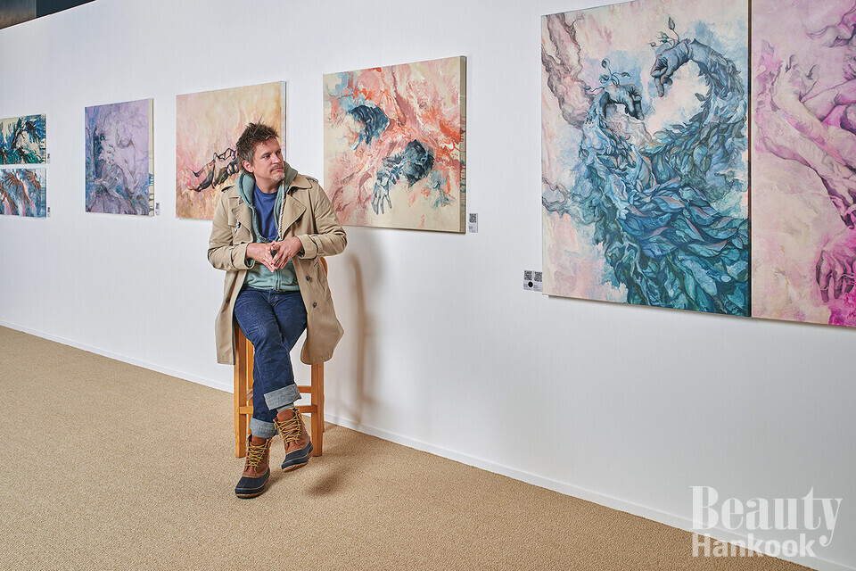 다니엘 베이커 작가/사진=석근 기자/ 뷰티한국 DB